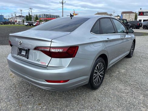 Used 2020 Volkswagen Jetta R-Line image 4