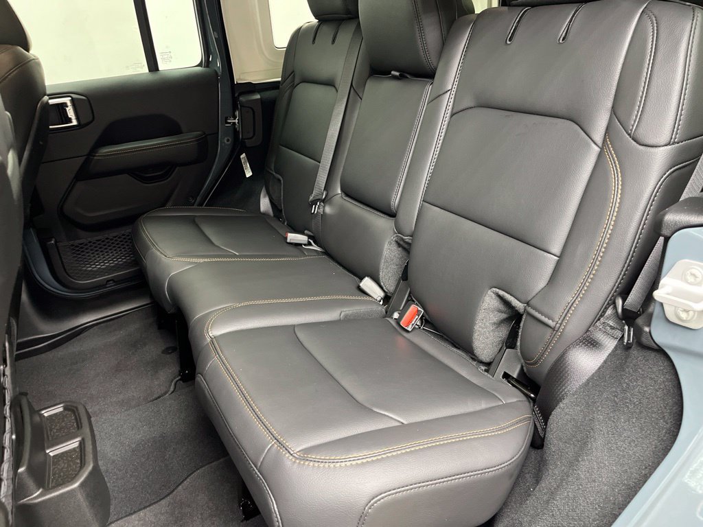 New 2026 Jeep Wrangler Unlimited Sahara AWD/4WD image 5