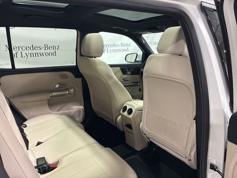 New 2026 Mercedes-Benz GLB 250 4MATIC image 15