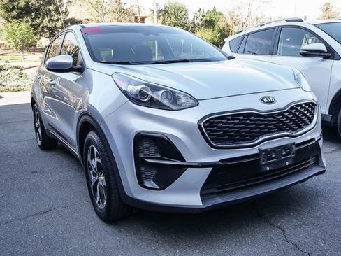 Certified 2022 Kia Sportage LX image 2