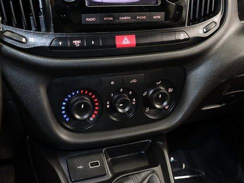 Used 2021 RAM ProMaster City Tradesman image 16