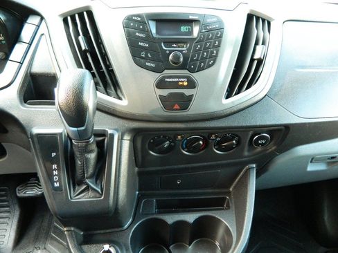 Used 2019 Ford Transit 250 148 Medium Roof RWD image 17