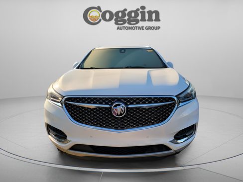 Used 2018 Buick Enclave Avenir w/ Avenir Technology Package image 17