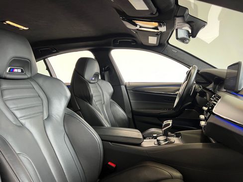 Used 2023 BMW M5 w/ Executive Package image 24