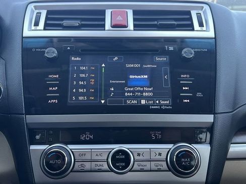 Used 2017 Subaru Outback 2.5i Limited image 13