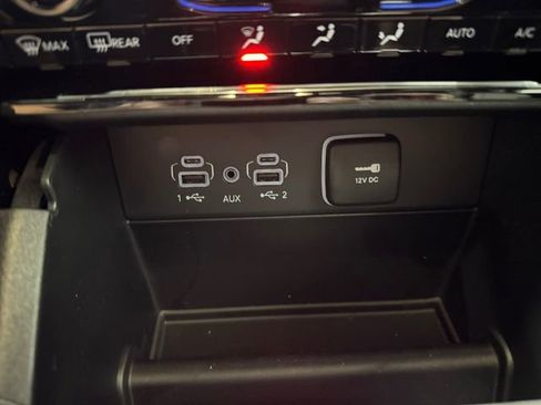 Used 2025 Jeep Grand Cherokee Overland image 16