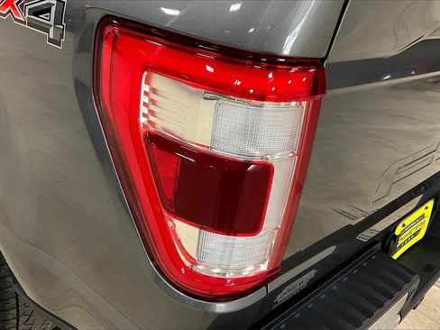 Certified 2022 Ford F150 Lariat w/ Equipment Group 502A High image 27