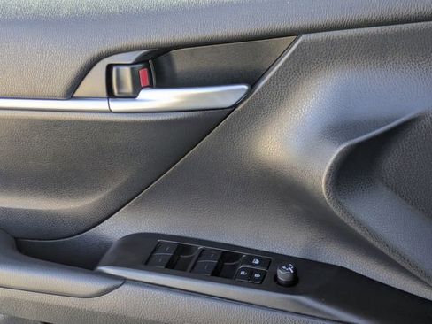 Used 2024 Toyota Camry SE image 23