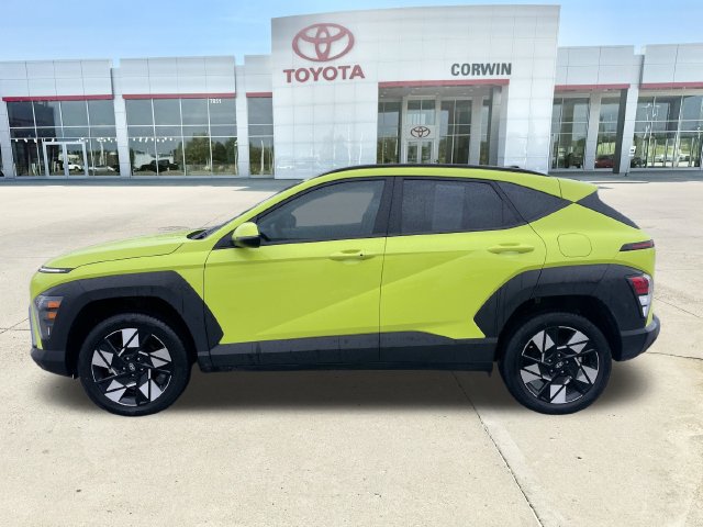 Used 2025 Hyundai Kona SEL AWD/4WD image 2
