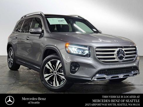 New 2026 Mercedes-Benz GLB 250 4MATIC image 1