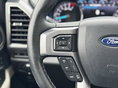 Used 2020 Ford Expedition Platinum image 32