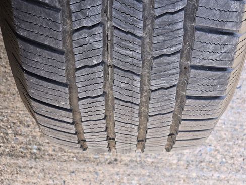 Used 2019 Toyota RAV4 XLE Premium w/ Cold Weather Package image 15