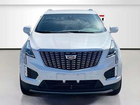 Used 2025 Cadillac XT5 Luxury AWD/4WD image 2