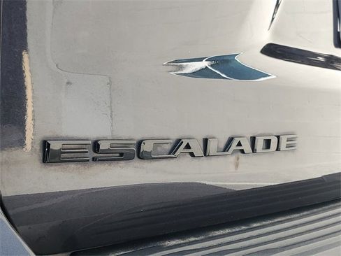 Used 2022 Cadillac Escalade Sport w/ Touring Package image 9