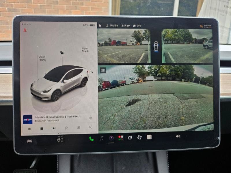 Used 2025 Tesla Model Y Long Range AWD/4WD image 46