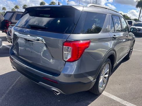 Used 2024 Ford Explorer Limited RWD image 4