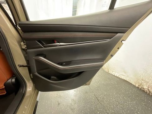 Used 2024 MAZDA MAZDA3 s AWD/4WD image 24