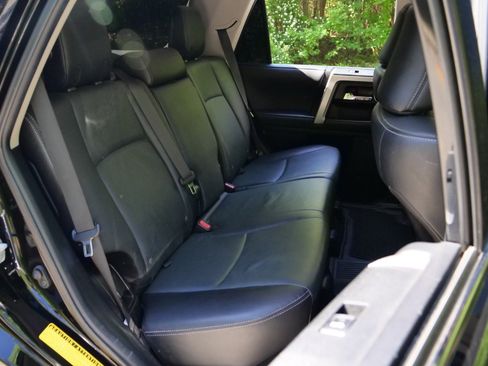 Used 2023 Toyota 4Runner Limited AWD/4WD image 31