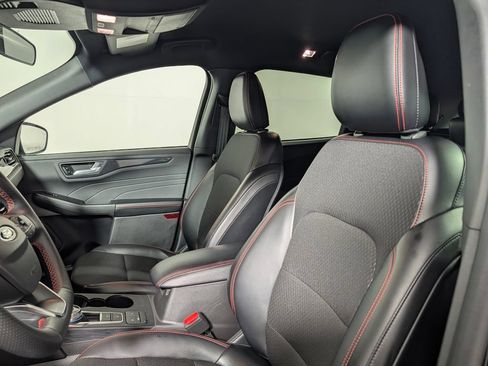 Certified 2025 Ford Escape ST-Line FWD image 23