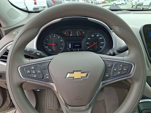 Used 2024 Chevrolet Malibu LT FWD image 19