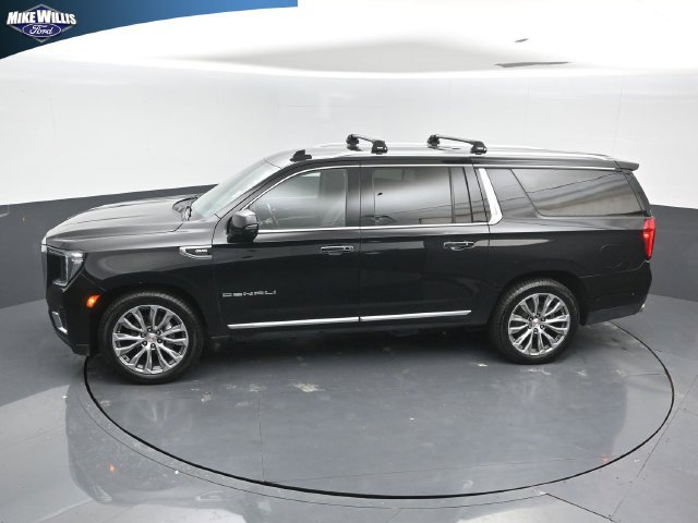 Used 2021 GMC Yukon XL Denali w/ Denali Ultimate Package RWD image 12