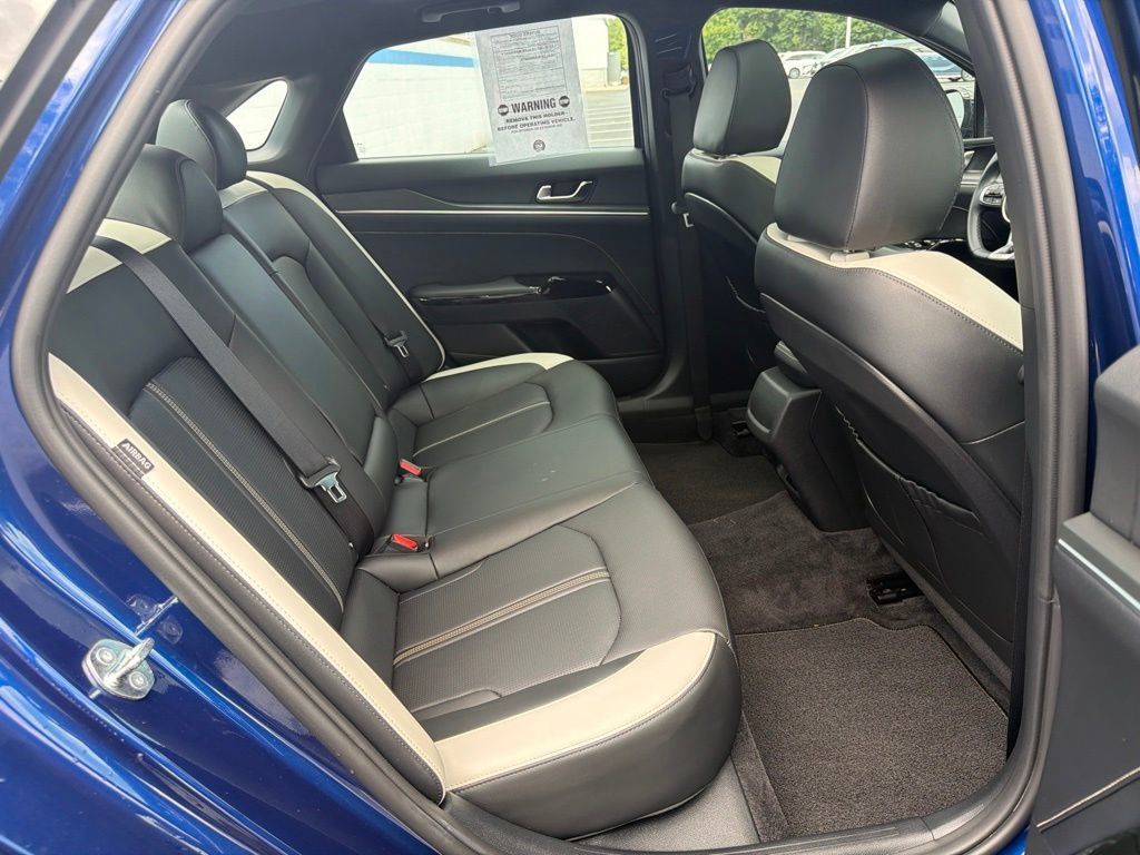 Used 2025 Kia K5 GT-Line w/ GT-Line Premium Package FWD image 22