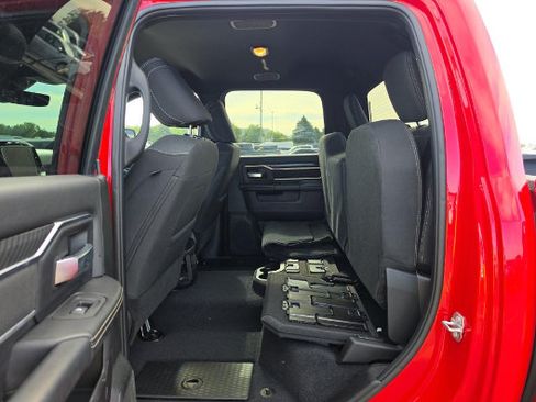 Used 2026 RAM 2500 Big Horn AWD/4WD image 3