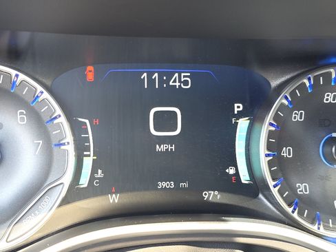 New 2026 Chrysler Pacifica Select FWD image 17