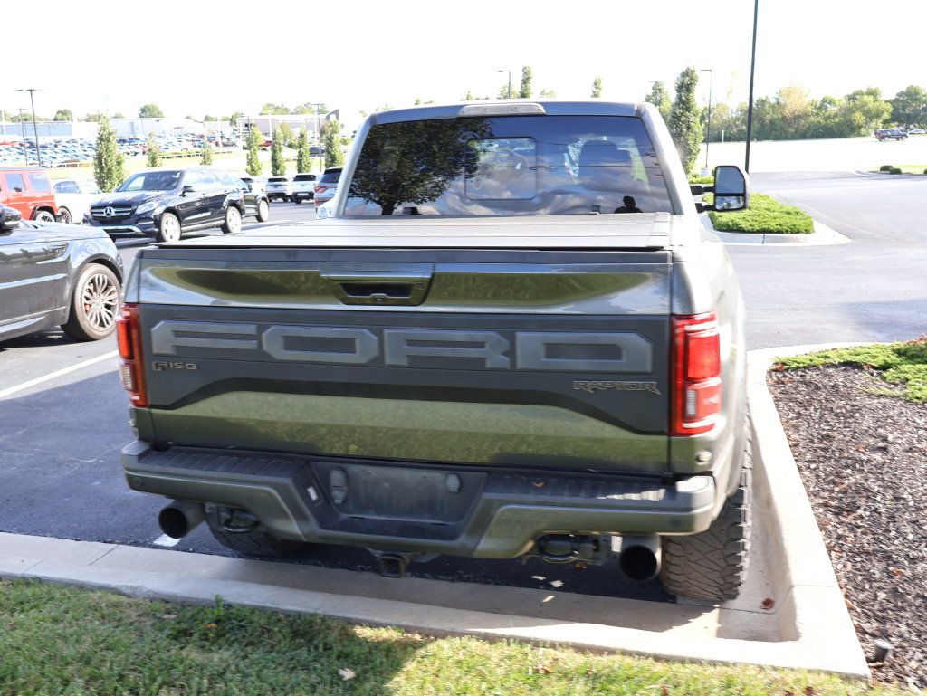 Used 2017 Ford F150 Raptor w/ Equipment Group 802A Luxury AWD/4WD image 11