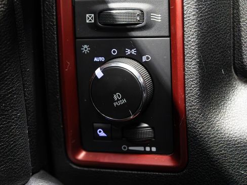 Used 2016 RAM 1500 Rebel w/ Luxury Group image 18