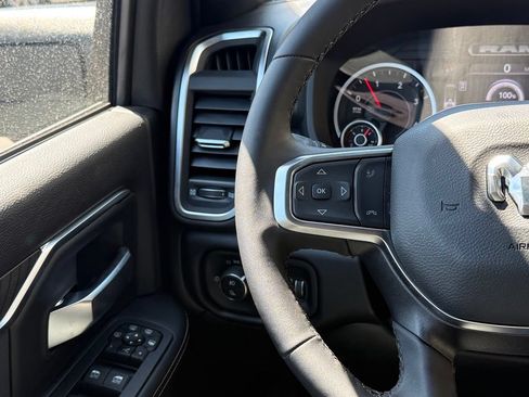 Used 2026 RAM 3500 Big Horn AWD/4WD image 12
