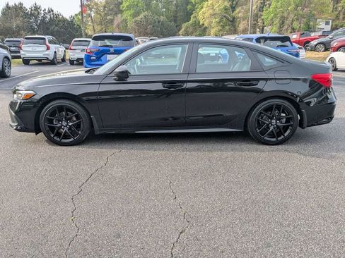 Used 2023 Honda Civic Sport image 3