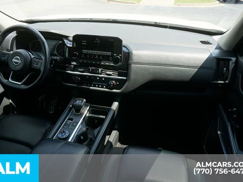 Used 2023 Nissan Pathfinder SL AWD/4WD image 25