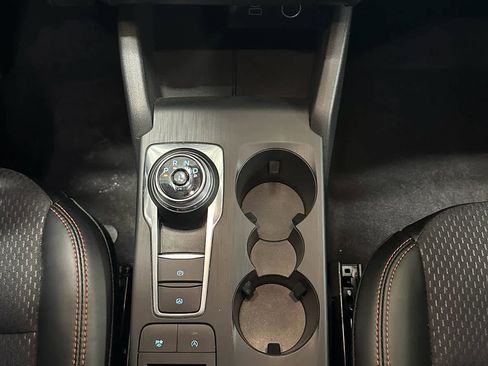 New 2025 Ford Escape ST-Line w/ Cold Weather Package AWD/4WD image 29
