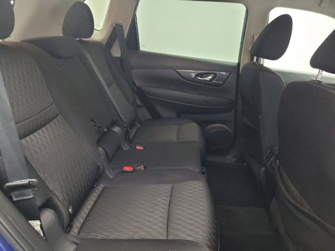 Used 2020 Nissan Rogue SV FWD image 19