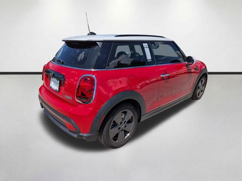 Used 2024 MINI Cooper 2-Door Hardtop FWD image 4