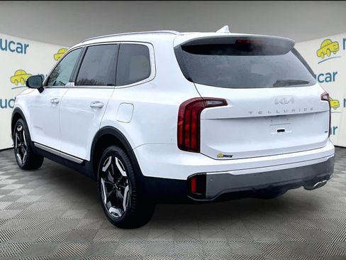Used 2025 Kia Telluride S image 4