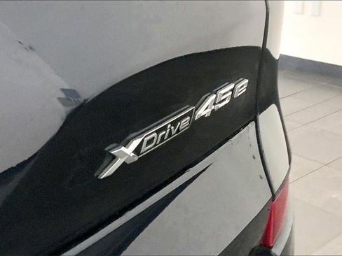Used 2022 BMW X5 xDrive45e w/ M Sport Package image 8
