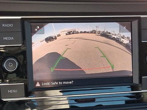 Used 2024 Volkswagen Jetta SE image 17