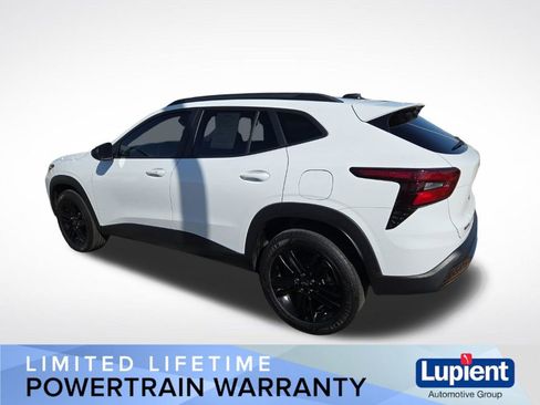 Used 2025 Chevrolet Trax ACTIV w/ Driver Confidence Package FWD image 7
