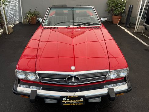 Used 1987 Mercedes-Benz 560 SL image 4