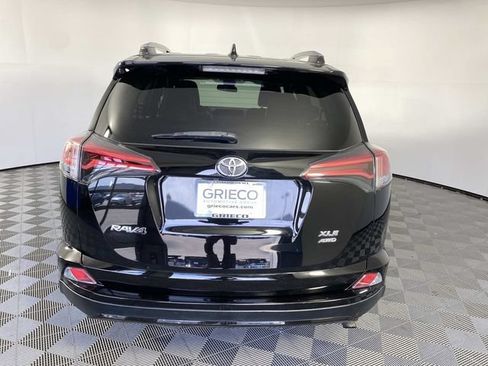 Used 2017 Toyota RAV4 SE AWD/4WD image 7