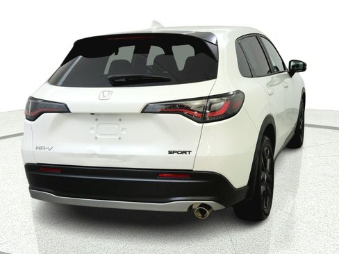 Used 2023 Honda HR-V Sport image 6