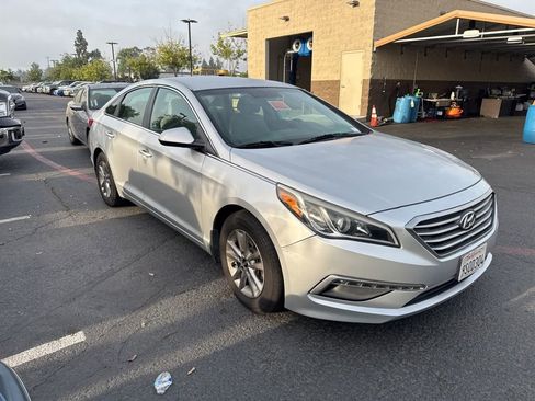 Used 2015 Hyundai Sonata SE w/ Option Group 09 image 4