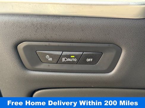 Used 2025 BMW X5 xDrive50e image 25