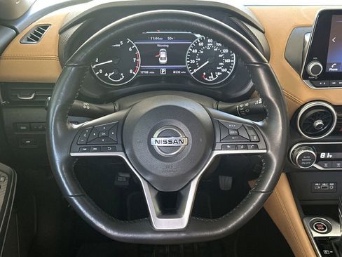 Used 2022 Nissan Sentra SV w/ SV Premium Package image 17