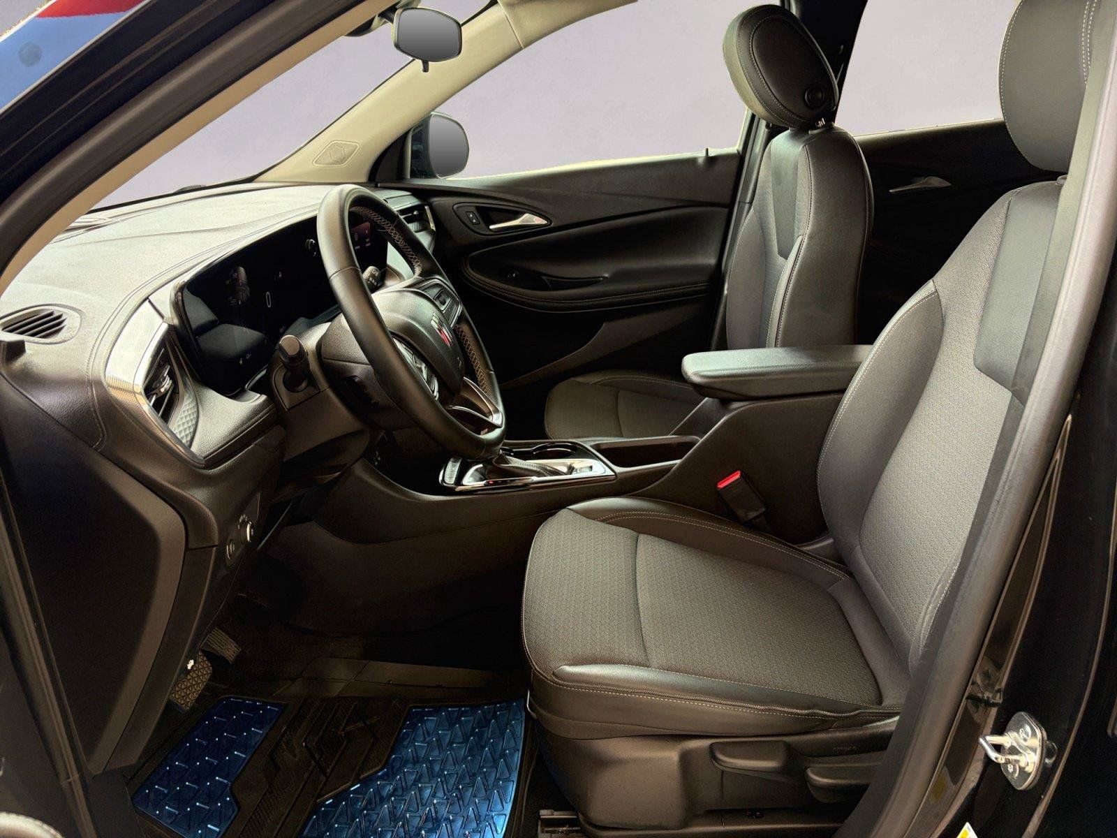 Used 2025 Buick Encore GX Preferred FWD image 9