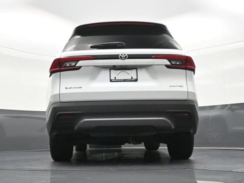 Used 2024 Toyota Grand Highlander AWD Hybrid image 27