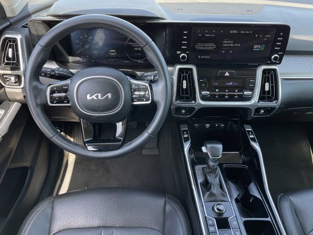 Used 2023 Kia Sorento SX FWD image 10