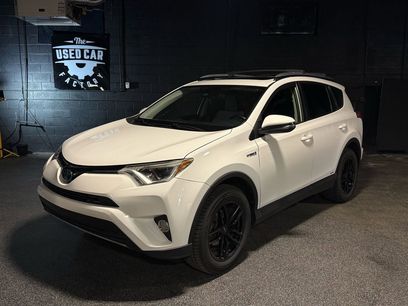Used 2018 Toyota RAV4 LE w/ All Weather Liner Package